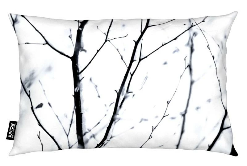Juniqe Kissen "Winter Silhouettes 3" In Schwarz & Weiß 2 Juniqe Kissen "Winter Silhouettes 3" In Schwarz & Weiß – Bild 2