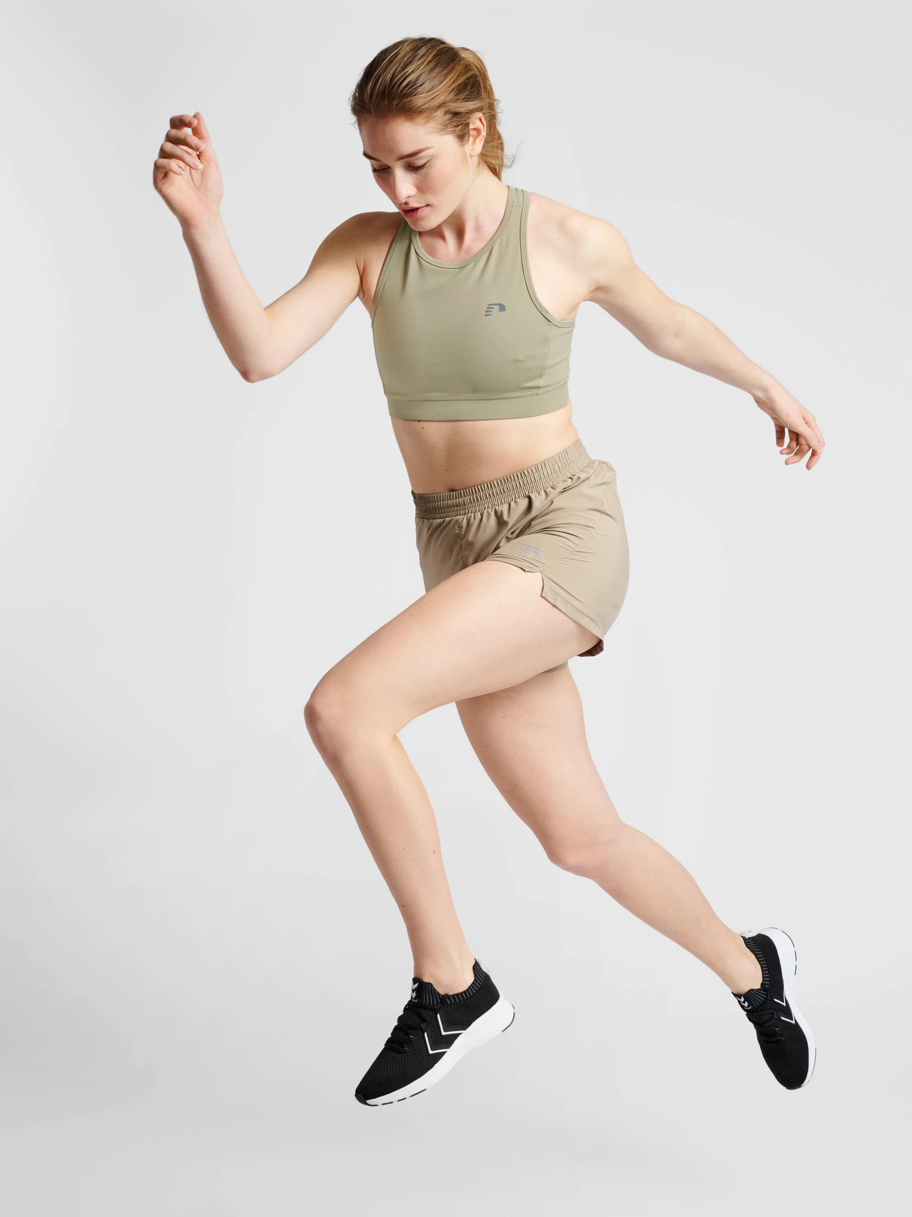 Newline Sportoberteil Women Sports Top In WINTER TWIG 6 Newline Sportoberteil Women Sports Top In WINTER TWIG – Bild 6