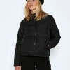 Noisy May Warme Puffer Stepp Jacke Winter Mit Kapuze NMDALCON In Schwarz