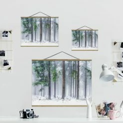 WallArt Stoffbild Mit Posterleisten - Nadelbäume Im Winter In Grün -JYOKO-Shop wallart stoffbild mit posterleisten nadelbaume im winter in grun 12