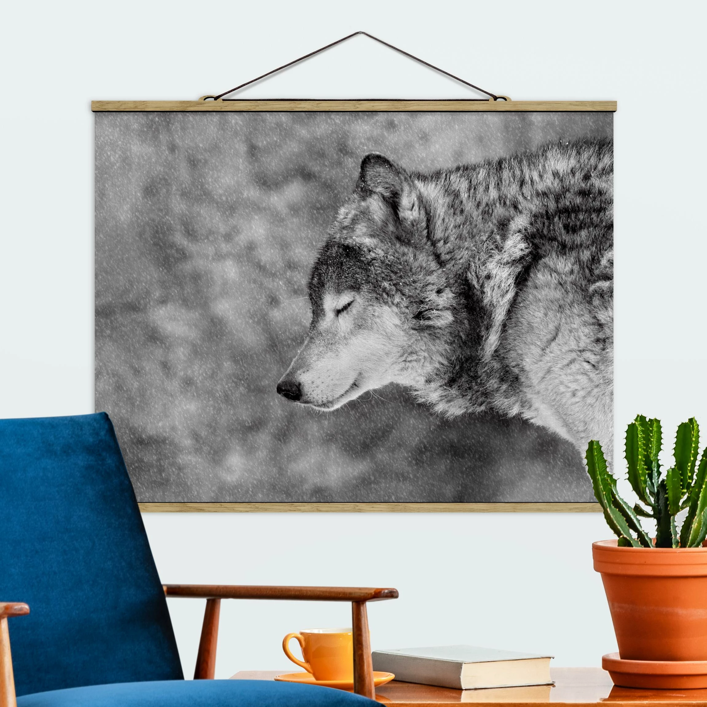 WallArt Stoffbild Mit Posterleisten - Winter Wolf In Schwarz-Weiß 2 WallArt Stoffbild Mit Posterleisten - Winter Wolf In Schwarz-Weiß – Bild 2